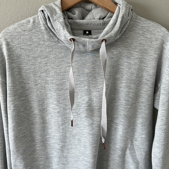 Yogalicious Gray Cowl Neck Hooded Women's Sweatshirt Size Small - Picture 3 of 16